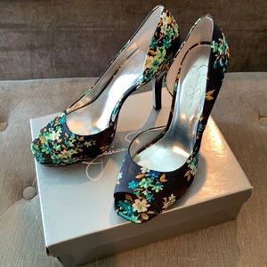 Jessica Simpson Dark Navy Floral D’orsay Pumps